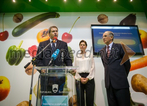 Mag. Dejan Židan, minister za kmetijstvo in okolje; mag. Alenka Bratušek, predsednica Vlade RS; mag. Janez Erjavec, Predsednik uprave Pomurskega sejma 