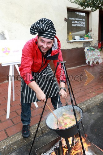 Tekmovalec v kuhanju bograča