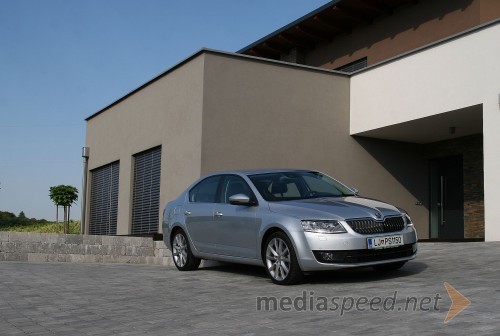 Škoda Octavia Elegance 2.0 TDI DSG (110 kW)