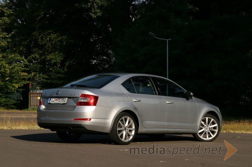 Škoda Octavia Elegance 2.0 TDI DSG (110 kW)