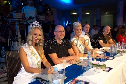 Zerina Širbegović, Miss Earth BIH 2012; Zmago Jelinčič Plemeniti, politik; Anjeza Barbatovci, Miss Earth Slovenija 2012; Miha Rakar, direktor vodnega mesta Atlantis; Drago Gavranovič