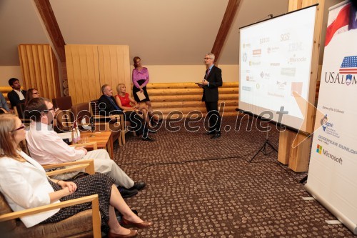 Dr. Jernej Pikalo, minister za izobraževanje, znanost in šport Republike Slovenije