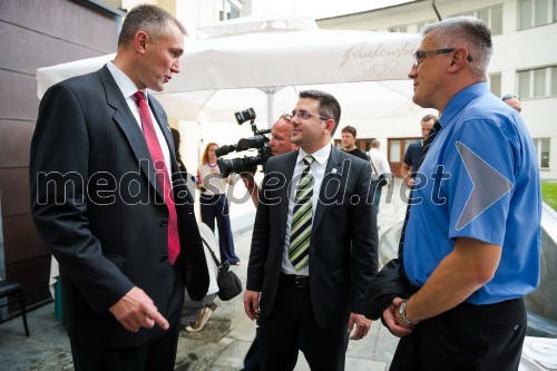 Kamil Novak, generalni sekretar FIBA Europe; Aleš Križnar, direktor EuroBasketa 2013;  Peter Vilfan, poslanec, nekdanji košarkaš