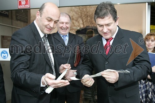 Matjaž Sonc, direktor družbe Aerodrom Maribor d.o.o., Jože Kozmus, predsednik uprave Prevent Global d.d. in Janez Božič, minister za promet