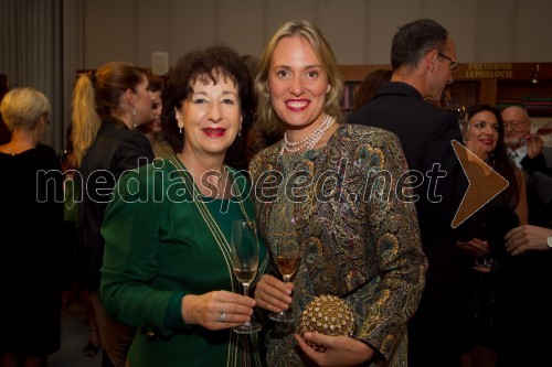 Polona Vetrih, igralka; Alenka Slavinec, fotografinja