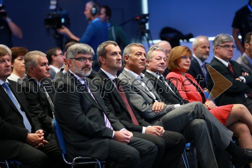 Roman Jakič, minister za obrambo; Samo Omerzel, minister za infrastrukturo in prostor; dr. Senko Pličanič, minister za pravosodje; mag. Stanko Stepišnik, Minister za gospodarski razvoj in tehnologijo; Brigita Čokl, državna sekretarka na Ministrstvu za zdravje