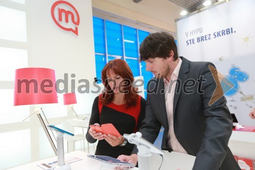 Simona Šturbej, vodja Telekomovega centra Celje; Jure Grilc, Telekom Slovenije, d. d.