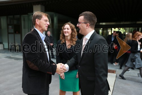 Dr. Miro Cerar, pravnik; Petra Kocjan, direktorica Zavoda Ypsilon; Žiga Vavpotič, strokovni direktor Zavoda Ypsilon in pobudnik projekta