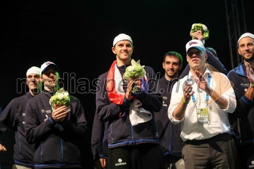 Goran Dragić, košarkar; Boštjan Nachbar, košarkar; Chris Michael Thomas, videokordinator slovenske košarkarske reprezentance