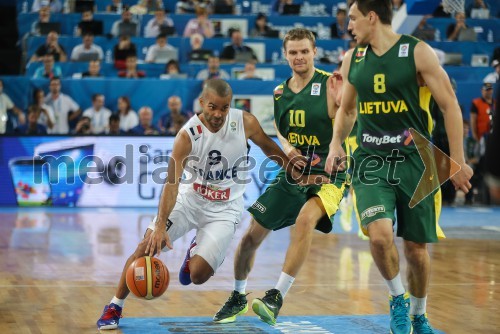 Tony Parker, košarkar; Renaldas Seibutis, košarkar; Jonas Maciulis, košarkar