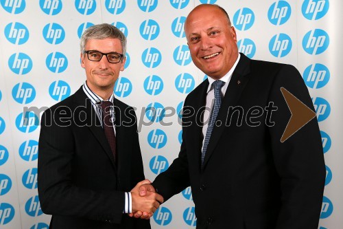 Dr. Jernej Pikalo, minister za izobraževanje, znanost in šport; Iztok Klančnik, generalni direktor HP Slovenija