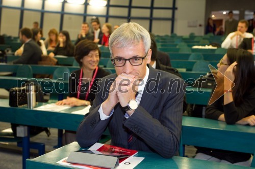 Dr. Jernej Pikalo, minister za izobraževanje, znanost in šport