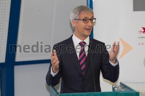 Dr. Jernej Pikalo, minister za izobraževanje, znanost in šport