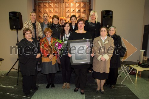 Dr. Aleksandra Berberih Slana, direktorica Muzeja narodne osvoboditve Maribor s sodelavci