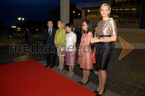 Marino Antolovič, glavni izvršni direktor LifeClass hotelov; ...; ...; 
...; Lea Sevšek Buterin, vodja področja Wellnes LifeClass Hotels & 
Spa