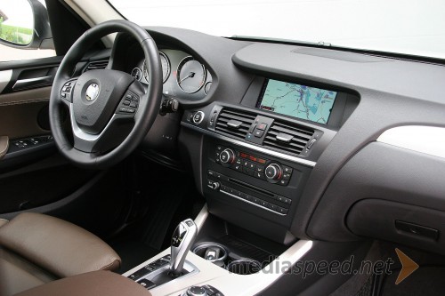 BMW X3 xDrive 35d, notranjost