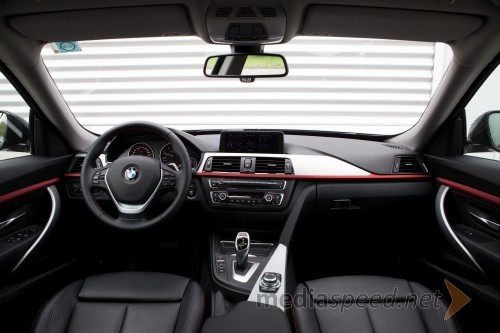 BMW 320d Gran Turismo Sport Line, notranjost