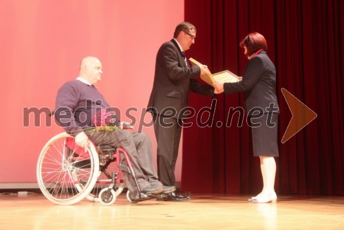 Alfred Lasetzky, predsednik komisije; dr. Andrej Fištravec, župan Mestne občine Maribor; dr. Zdenka Petermanec, ravnateljica Univerzitetne knjižnice Maribor