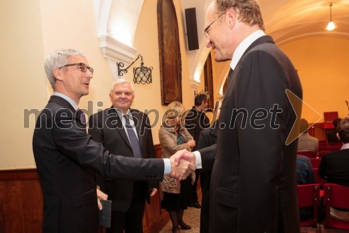 Dr. Jernej Pikalo, minister za izobraževanje, znanost in šport; Janez Škrabec, direktor podjetja Riko d.o.o.