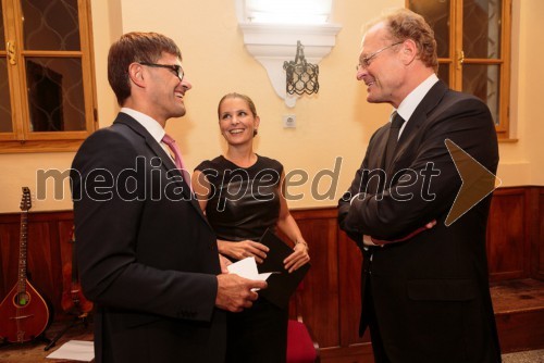 Matjaž Rakovec; Bernarda Žarn, voditeljica; Janez Škrabec, direktor podjetja Riko d.o.o.