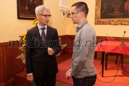 Dr. Jernej Pikalo, minister za izobraževanje, znanost in šport; ...