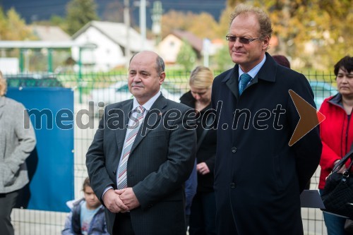 Jože Levstek, župan občine Ribnica; Janez Škrabec, direktor podjetja Riko d.o.o.