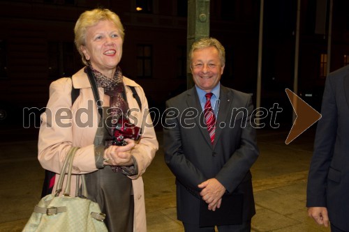 Stanka RItonja; Stanko Stepišnik, minister za gospodarski razvoj in tehnologijo