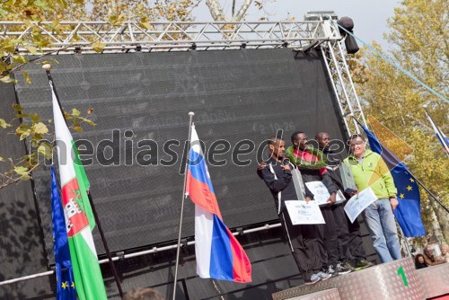 Deribe Robi, 2. mesto v teku na 42km; Mulugeta Wami, zmagovalec v teku na 42km; Julius Chepkwony, 3. mesto v teku na 42km; Zoran Jankovič, župan Mestne občine Ljubljana