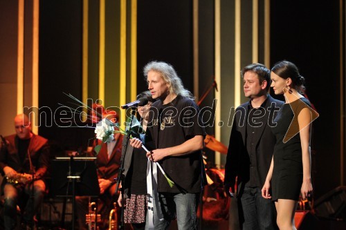 Jaka Andrej Vojevec, režiser; ...; Tina Guzek, igralka