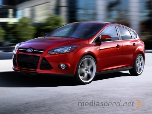 Ford Focus nadaljuje lanski uspeh kot najbolje prodajani model vozila po vsem svetu tudi v prvi polovici leta 2013