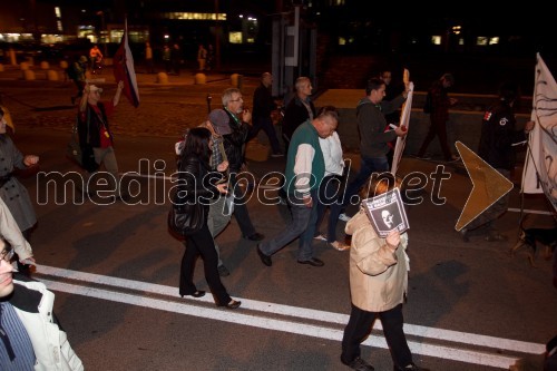 Protesti proti Vladi