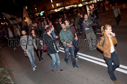 Protesti proti Vladi