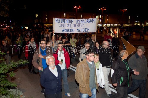 Protesti proti Vladi