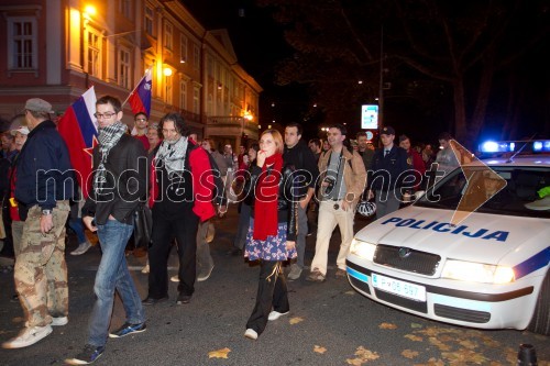 Protesti proti Vladi