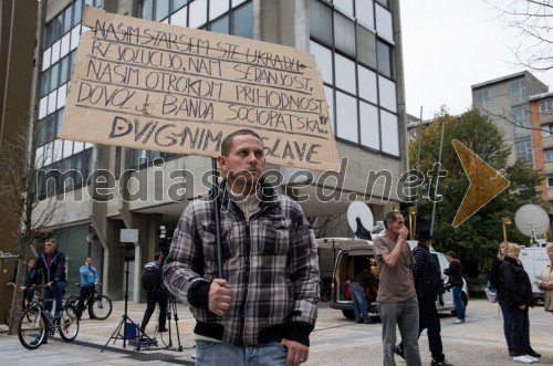 Protesti proti vladi v Mariboru