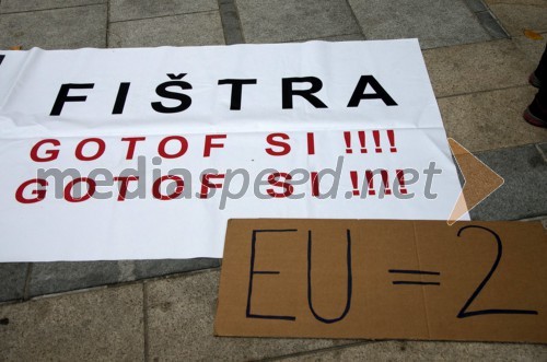 Protesti proti vladi v Mariboru