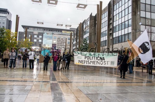 Protesti proti vladi v Mariboru