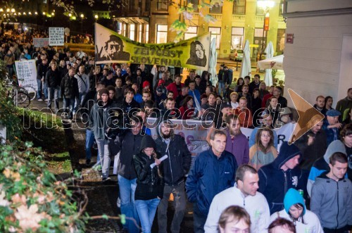 Protesti proti vladi v Mariboru