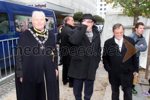 Franc Vrezner, vinogradnik; dr. Andrej Fištravec, župan Mestne občine Maribor; mag. Jože Protner, vinar