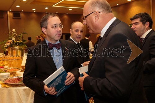 Blaž Košorok, generalni direktor HSE; Iztok Klančnik, generalni direktor HP Slovenija