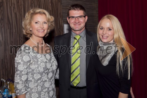 Katarina Klemenc, Lek d.d., Dejan Turk, predsednik uprave Simobil; Barbara Zajc, fotografinja