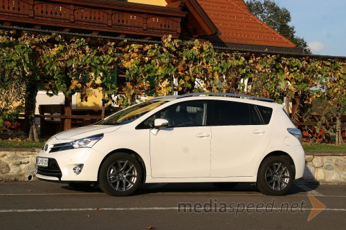 Toyota Verso 2.0 D-4D Sol