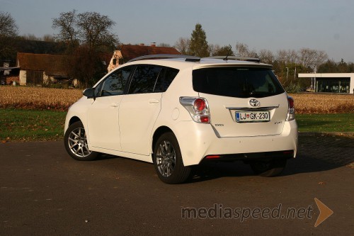 Toyota Verso 2.0 D-4D Sol