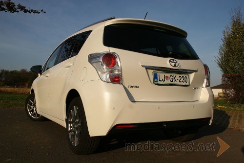 Toyota Verso 2.0 D-4D Sol