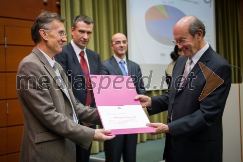 Prof. dr. Danijel Rebolj, rektor Univerze v Mariboru; prof dr. Anton Hauc, Ekonomsko poslovna fakulteta Maribor