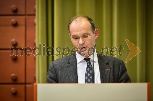 Dr. Stefan Vorbach, prodekan za izobraževalno dejavnost, Fakulteta za strojništvo in ekonomijo Tehniške univerze v Gradcu