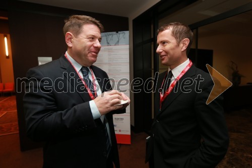 Peter Frankl, direktor in urednik časnika Finance; Tomaž Orešič, voditelj konference Energija13