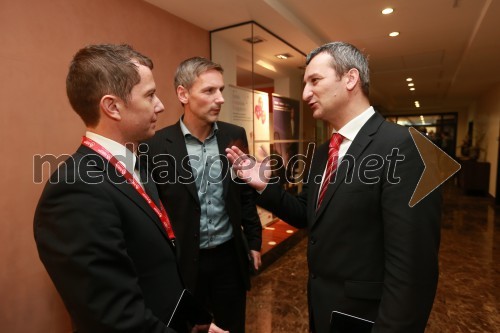 Tomaž Orešič, voditelj konference Energija13; Matej Čer, Avantcar; Samo Omerzel, minister za infrastrukturo in prostor