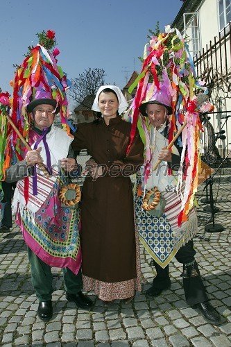 Marinka Zadravec med pozvačinoma