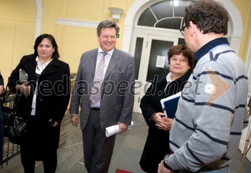 Brigita Brumen, mestna svetnica; Gregor Pivec, direktor UKC Maribor; ...